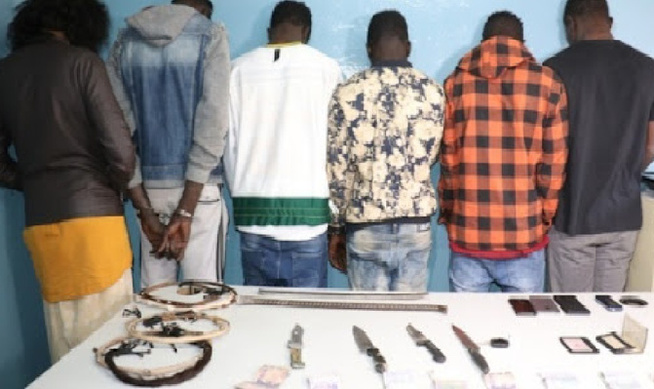 Diamaguene - Sicap Mbao : Un chauffeur détenteur de cinq cornets de chanvre indien fonce sur des policiers en civil Diamaguene - Sicap Mbao : Un chauffeur détenteur de cinq cornets de chanvre indien fonce sur des policiers en civil