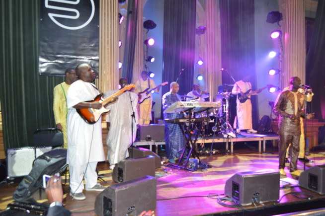 En direct: Festival Selam à Stockolm, Pape Diouf et la génération consciente explose le Nallen à guichet fermé. En direct: Festival Selam à Stockolm, Pape Diouf et la génération consciente explose le Nallen à guichet fermé.