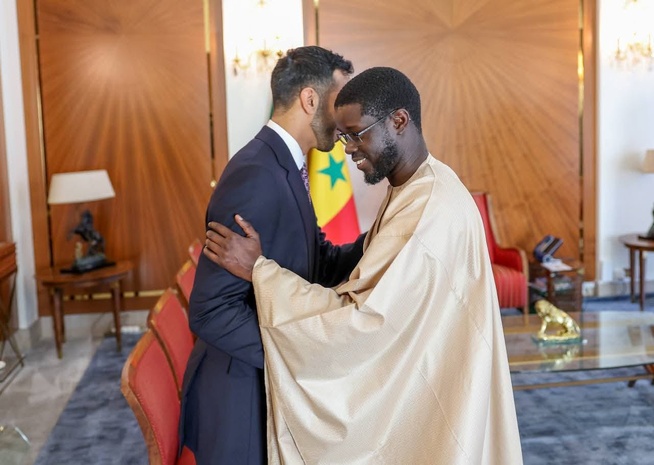 Renforcement des relations : Le Président Faye reçoit son Altesse Cheikh Shakhboot, des Émirats Arabes Unis Renforcement des relations : Le Président Faye reçoit son Altesse Cheikh Shakhboot, des Émirats Arabes Unis