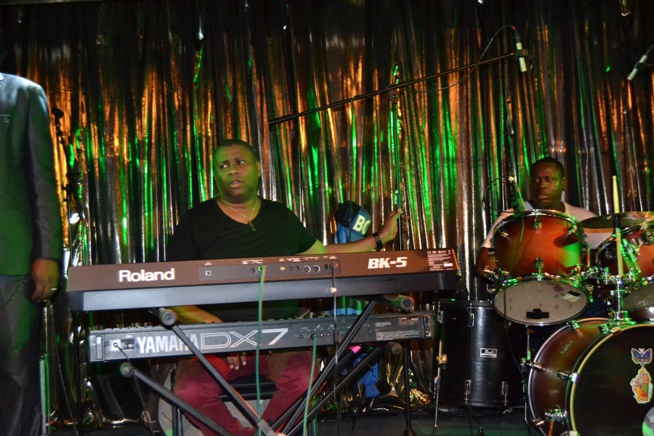 Après la réussite du festival Selam à Stockolm, Pape Diouf explose Malmo le samedi 31 Octobre avant le Rakajou de Hambourg ce samedi 08 Novembre. Après la réussite du festival Selam à Stockolm, Pape Diouf explose Malmo le samedi 31 Octobre avant le Rakajou de Hambourg ce samedi 08 Novembre.