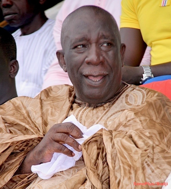 Agression : Jets de pierre sur le domicile de Haj Mansour Mbaye Agression : Jets de pierre sur le domicile de Haj Mansour Mbaye