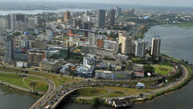 La Côte d’Ivoire obtient 208,017 milliards FCfa des investisseurs du marché financier de l’UEMOA La Côte d’Ivoire obtient 208,017 milliards FCfa des investisseurs du marché financier de l’UEMOA