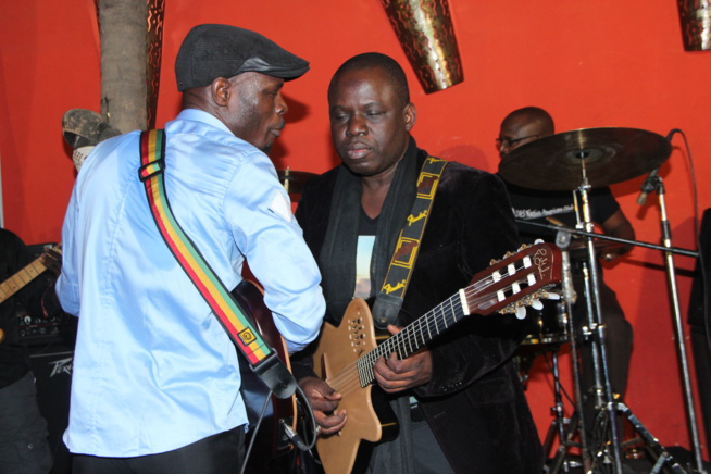 Exclusivité: Le groupe folk Pape et Cheikh se reconcillie avec son ancien Staff. Khadim reprend le management Exclusivité: Le groupe folk Pape et Cheikh se reconcillie avec son ancien Staff. Khadim reprend le management