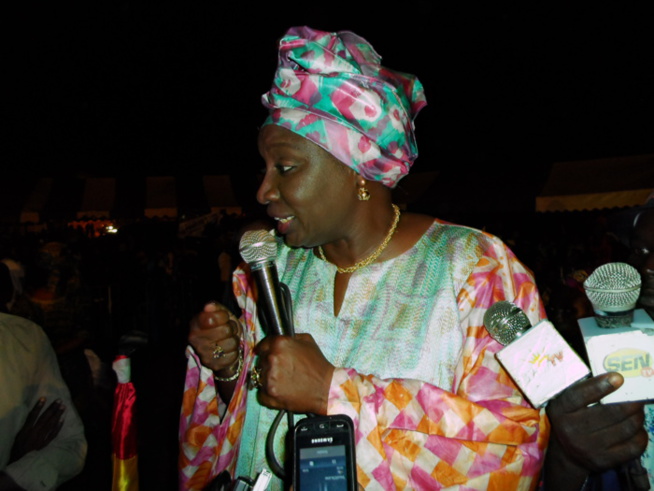 Meeting AASS : Quand le rythme du N'goyane s'empare de Mimi Touré... Meeting AASS : Quand le rythme du N'goyane s'empare de Mimi Touré...