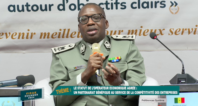 Mbaye Ndiaye, DG des Douanes, Préside un Panel de Haut Niveau à la FIDAK : Une Prestation Émouvante et Exemplaire Mbaye Ndiaye, DG des Douanes, Préside un Panel de Haut Niveau à la FIDAK : Une Prestation Émouvante et Exemplaire