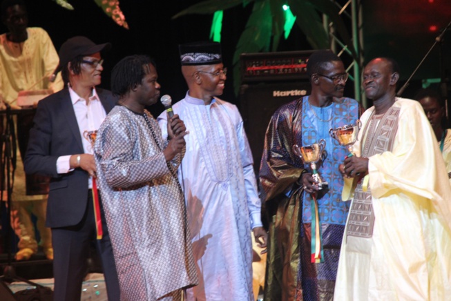 30 ANS: Baba Baidy Maal chauffe le grand théâtre. Regardez. 30 ANS: Baba Baidy Maal chauffe le grand théâtre. Regardez.