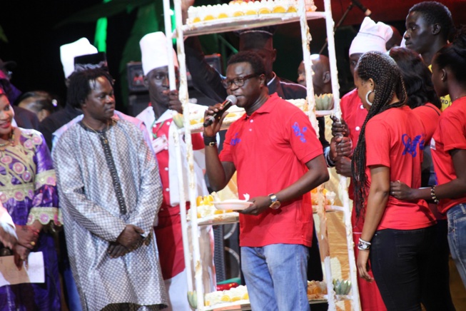 30 ANS: Baba Baidy Maal chauffe le grand théâtre. Regardez. 30 ANS: Baba Baidy Maal chauffe le grand théâtre. Regardez.