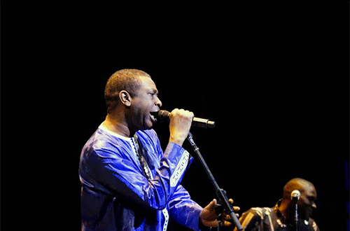 Youssou Ndour au Zellerbach Hall de l’Université de Berkeley Youssou Ndour au Zellerbach Hall de l’Université de Berkeley