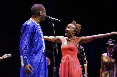 Youssou Ndour au Zellerbach Hall de l’Université de Berkeley Youssou Ndour au Zellerbach Hall de l’Université de Berkeley