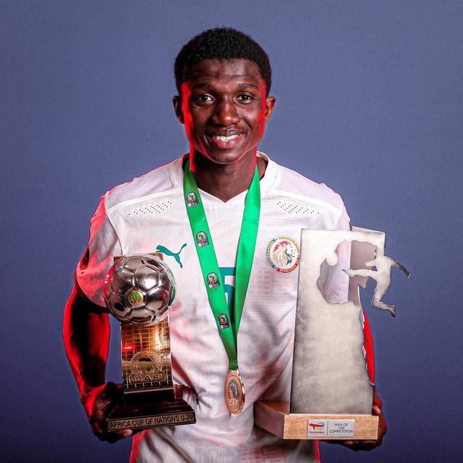 Officiel : Lamine Camara élu meilleur jeune joueur africain par la CAF Officiel : Lamine Camara élu meilleur jeune joueur africain par la CAF