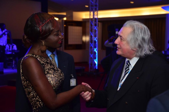 LA DIVA A LA VOIX D’OR DANS TOUS SES ETATS LA DIVA A LA VOIX D’OR DANS TOUS SES ETATS