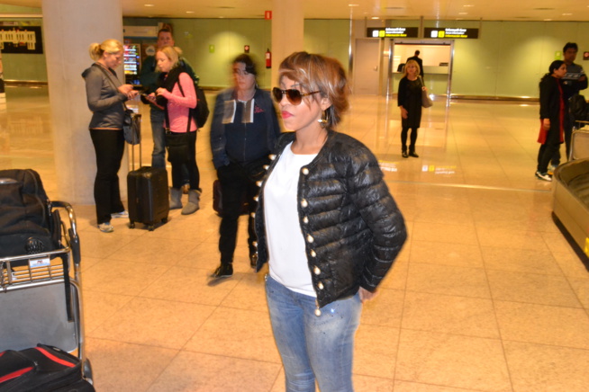 VIDEO: Arrivé de Viviane Chidid et le Djolof band à Barcelone pour la soirée du 13 Novembre à Granollers. Regardez