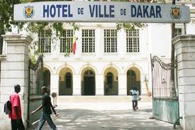 Présence policière : La Mairie de Dakar exige « la levée immédiate et sans condition » du blocus Présence policière : La Mairie de Dakar exige « la levée immédiate et sans condition » du blocus