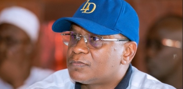 Citation directe : Lat Diop réclame 200 millions F CFA à Maty Sarr Niang et à Cheikh Omar Talla Citation directe : Lat Diop réclame 200 millions F CFA à Maty Sarr Niang et à Cheikh Omar Talla