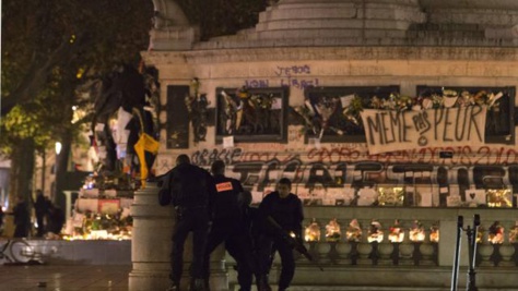 Paris: une fausse alerte crée la panique générale