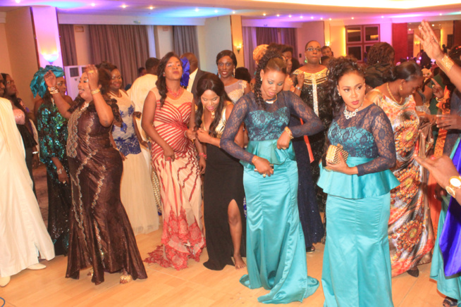 Gala dînatoire des cadres de l'IPRESS, le maître Pape Diouf reprend ses galas. Regardez Gala dînatoire des cadres de l'IPRESS, le maître Pape Diouf reprend ses galas. Regardez