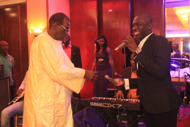 Gala dînatoire des cadres de l'IPRESS, le maître Pape Diouf reprend ses galas. Regardez Gala dînatoire des cadres de l'IPRESS, le maître Pape Diouf reprend ses galas. Regardez