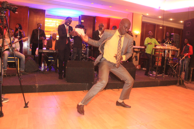 Gala dînatoire des cadres de l'IPRESS, le maître Pape Diouf reprend ses galas. Regardez Gala dînatoire des cadres de l'IPRESS, le maître Pape Diouf reprend ses galas. Regardez