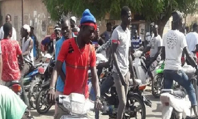 Ziguinchor : Les conducteurs de motos taxis « jakarta », manifestent contre l’immatriculation des deux-roues Ziguinchor : Les conducteurs de motos taxis « jakarta », manifestent contre l’immatriculation des deux-roues