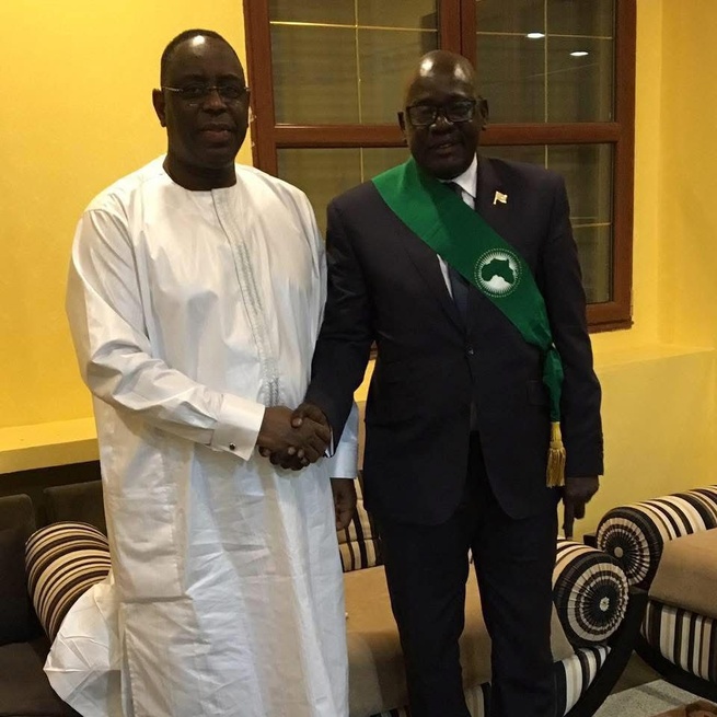 Djibril War démissionne de son poste de directeur de l'école du parti de l' alliance pour la République APR Djibril War démissionne de son poste de directeur de l'école du parti de l' alliance pour la République APR