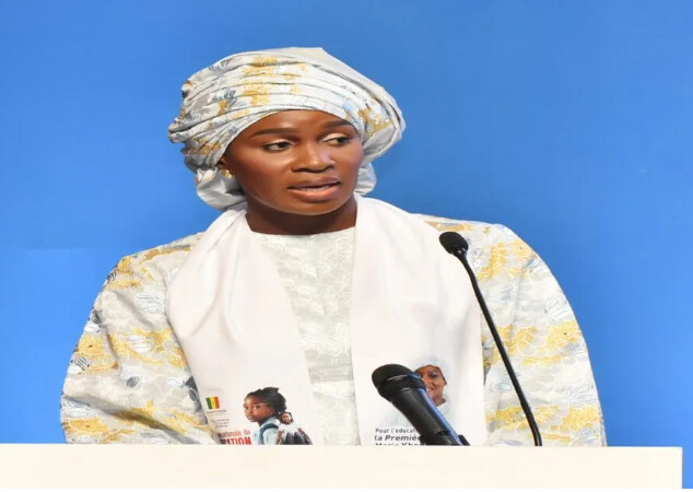 Education des filles au Sénégal : La Première Dame Marie Khone Faye appelle à des actions concrètes Education des filles au Sénégal : La Première Dame Marie Khone Faye appelle à des actions concrètes