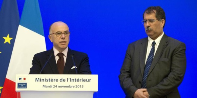 France Cop 21 # 8.000 policiers et gendarmes déployés aux frontières, appel à ne pas utiliser sa voiture France Cop 21 # 8.000 policiers et gendarmes déployés aux frontières, appel à ne pas utiliser sa voiture