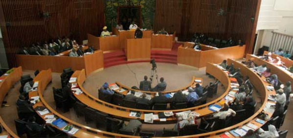 Absentéisme des députés à l'Hémicycle : Moustapha Niasse tape sur la table Absentéisme des députés à l'Hémicycle : Moustapha Niasse tape sur la table