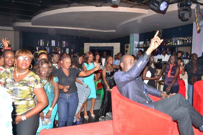 Exclusivité en images: Enregistrement de l'émission invité d’honneur, Boubs reçoit le nouveau prince de la musique Pape Diouf. Regardez Exclusivité en images: Enregistrement de l'émission invité d’honneur, Boubs reçoit le nouveau prince de la musique Pape Diouf. Regardez