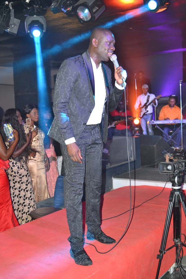 Exclusivité en images: Enregistrement de l'émission invité d’honneur, Boubs reçoit le nouveau prince de la musique Pape Diouf. Regardez Exclusivité en images: Enregistrement de l'émission invité d’honneur, Boubs reçoit le nouveau prince de la musique Pape Diouf. Regardez