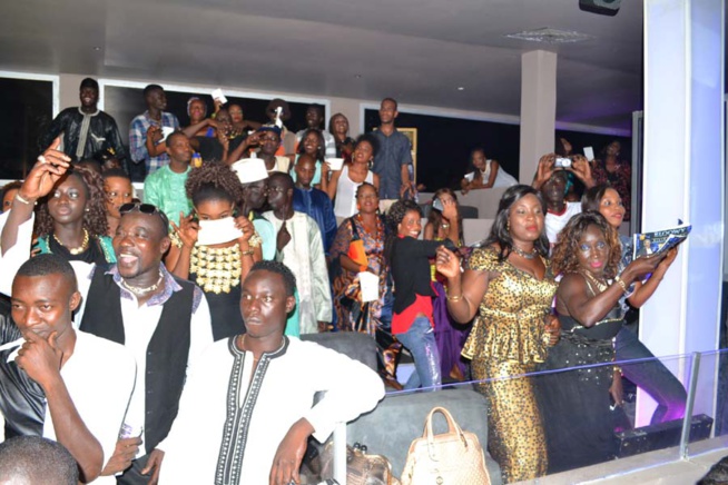 Exclusivité en images: Enregistrement de l'émission invité d’honneur, Boubs reçoit le nouveau prince de la musique Pape Diouf. Regardez Exclusivité en images: Enregistrement de l'émission invité d’honneur, Boubs reçoit le nouveau prince de la musique Pape Diouf. Regardez