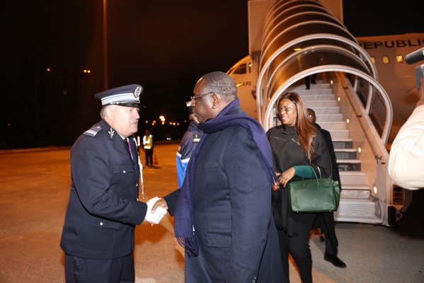 Sommet sur le climat : Arrivée du Président Macky Sall à Paris Sommet sur le climat : Arrivée du Président Macky Sall à Paris