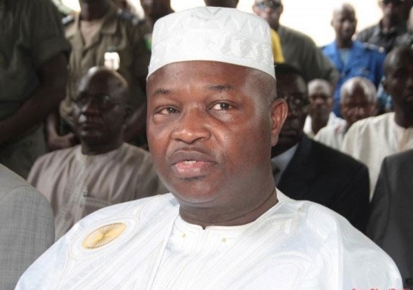 Me Alioune Badara Cissé: "Le jour où mon père m'a littéralement offert à Serigne Abdou Khadre Mbacké..." Me Alioune Badara Cissé: "Le jour où mon père m'a littéralement offert à Serigne Abdou Khadre Mbacké..."