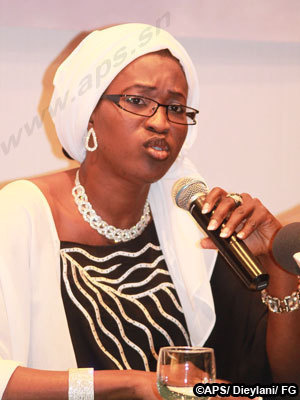 Lettre ouverte à Monsieur Idrissa Seck : "De grâce ! Libérez-les !" Par Zahra IyaneThiam Diop Lettre ouverte à Monsieur Idrissa Seck : "De grâce ! Libérez-les !" Par Zahra IyaneThiam Diop
