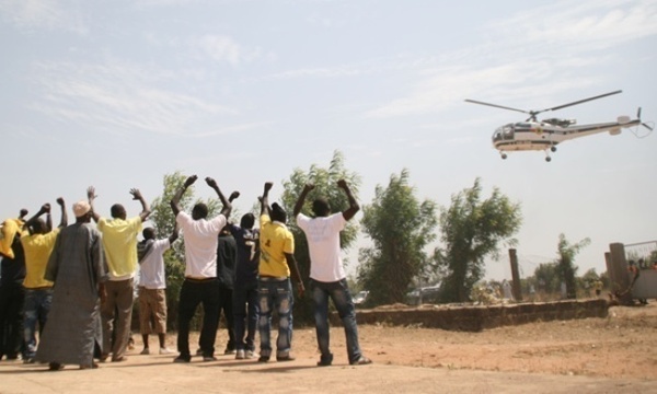 Magal de Touba: Un hélicoptère survole et surveille le chemin du retour Magal de Touba: Un hélicoptère survole et surveille le chemin du retour