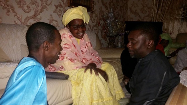 Fervent talibé mouride, le milliardaire Cheikh Amar et son seul homme de confiance,Kader Ndiaye vice président du groupe Holding Amar chez Sokhna Walo fille de Serigne Saliou Fervent talibé mouride, le milliardaire Cheikh Amar et son seul homme de confiance,Kader Ndiaye vice président du groupe Holding Amar chez Sokhna Walo fille de Serigne Saliou