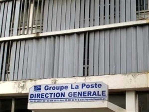 La Poste s’enfonce dans les abîmes : avec des finances pas au vert, elle est pompée par des escrocs à hauteur de 600 millions F Cfa