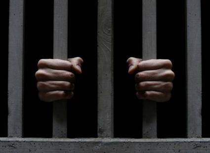 Un chauffeur du ministère de Diène Farba se fait passer pour un policier et dépouille des prostituées Un chauffeur du ministère de Diène Farba se fait passer pour un policier et dépouille des prostituées