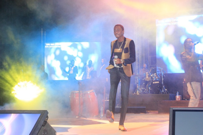 Act II Révolution: Fata El Presidente réussit son pari avec un décor inédit, un spectacle haut niveau et une ambiance totale au grand théâtre. Act II Révolution: Fata El Presidente réussit son pari avec un décor inédit, un spectacle haut niveau et une ambiance totale au grand théâtre.