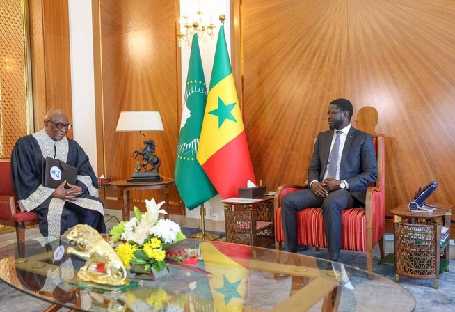 Le Président de la République a reçu ce lundi une délégation de l’Académie nationale des sciences et techniques du Sénégal Le Président de la République a reçu ce lundi une délégation de l’Académie nationale des sciences et techniques du Sénégal