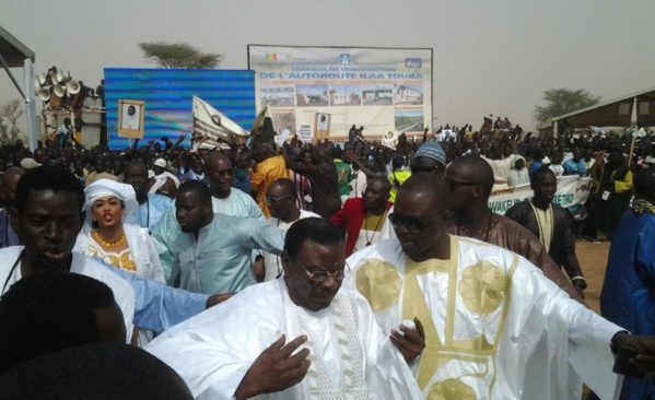 Cheikh Béthio rend visite au Khalife général des Mourides Cheikh Béthio rend visite au Khalife général des Mourides