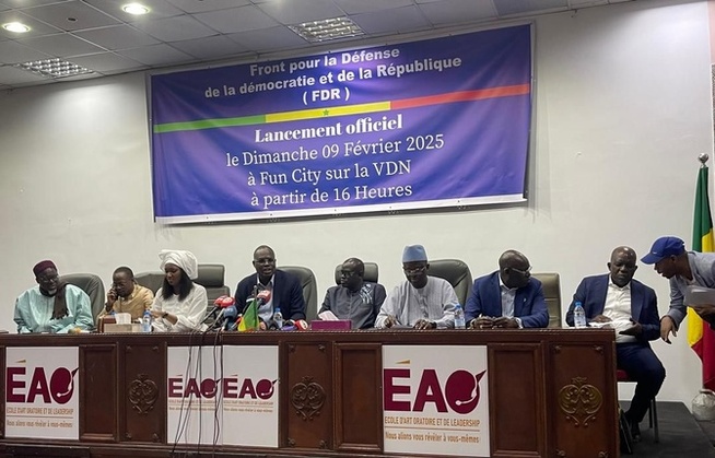 Front pour la Défense de la Démocratie et de la République : Un nouvel acteur de l'opposition sénégalaise face à Diomaye-Sonko Front pour la Défense de la Démocratie et de la République : Un nouvel acteur de l'opposition sénégalaise face à Diomaye-Sonko