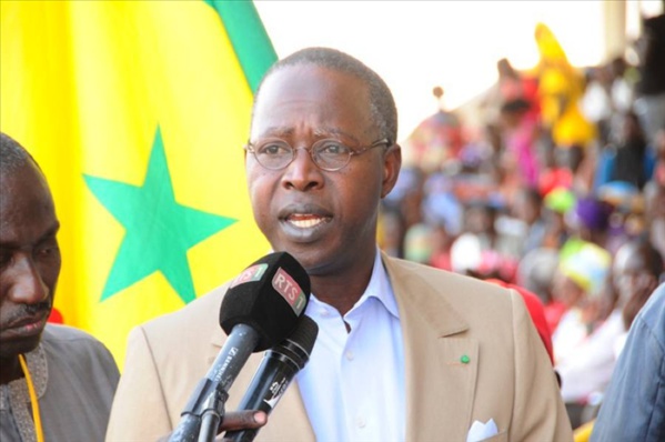 Construction de 19 complexes frigorifiques en 2016, subvention des moteurs: Les cadeaux du Premier Ministre aux acteurs de la pêche Construction de 19 complexes frigorifiques en 2016, subvention des moteurs: Les cadeaux du Premier Ministre aux acteurs de la pêche