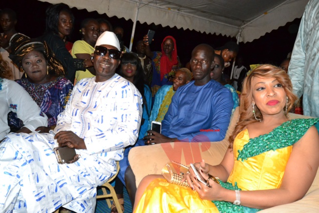 Viviane Chidid au baptême de son homonyme, la fille de son manager Djidiack. Revivez le grand R-V des artistes. Viviane Chidid au baptême de son homonyme, la fille de son manager Djidiack. Revivez le grand R-V des artistes.