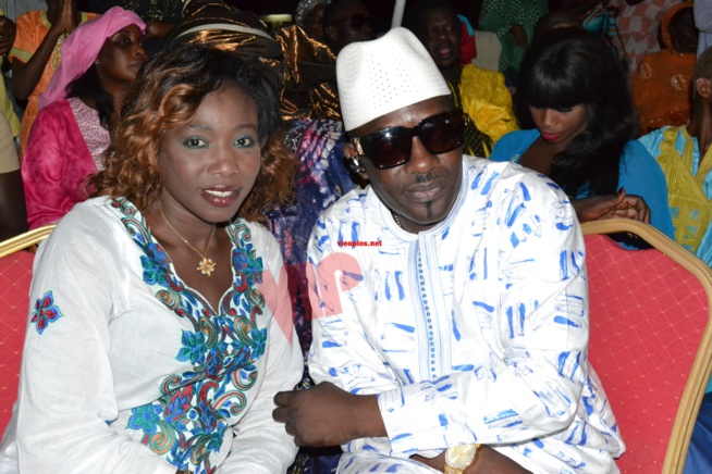 Viviane Chidid au baptême de son homonyme, la fille de son manager Djidiack. Revivez le grand R-V des artistes. Viviane Chidid au baptême de son homonyme, la fille de son manager Djidiack. Revivez le grand R-V des artistes.