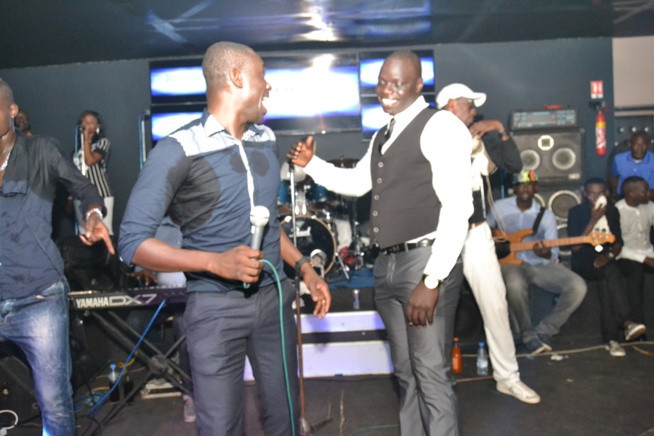 Diop Ousmane le jet-setteur Sénégalais d'IBIZA en Espagne nouveau guichet automatique de la jet-sett Dakarois. Diop Ousmane le jet-setteur Sénégalais d'IBIZA en Espagne nouveau guichet automatique de la jet-sett Dakarois.