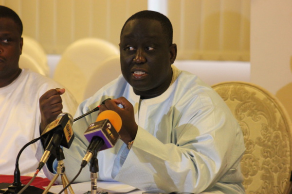 Aliou Sall révèle : "Le Président a demandé à tous les ministres de m’accompagner dans la réalisation de mes projets" Aliou Sall révèle : "Le Président a demandé à tous les ministres de m’accompagner dans la réalisation de mes projets"