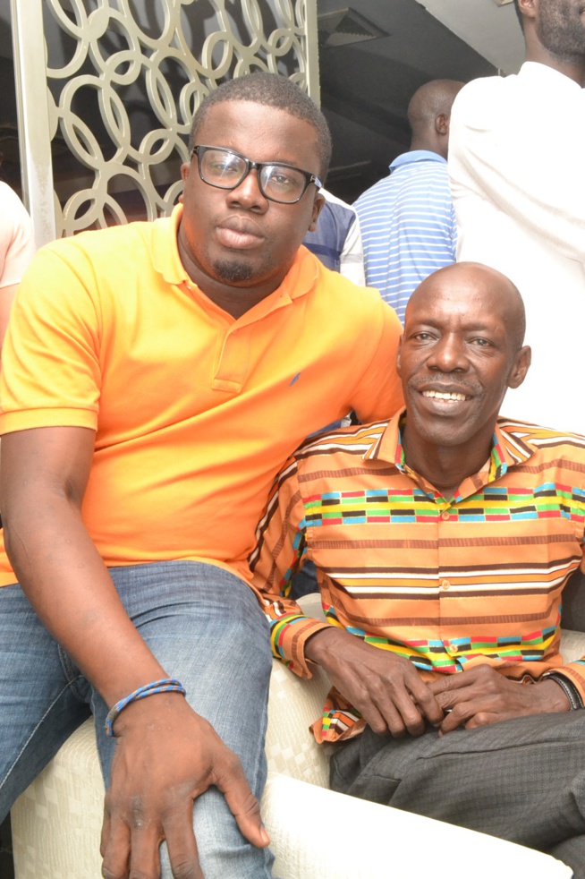 Pape Diouf et la génération consciente marquent leur retour au Baramundi. Revivez l'ambiance. Pape Diouf et la génération consciente marquent leur retour au Baramundi. Revivez l'ambiance.