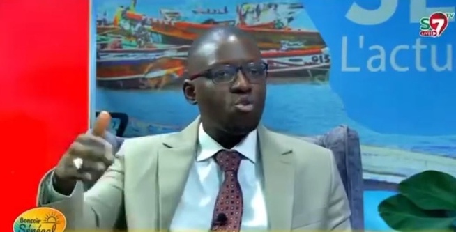 Eclairage sur la mesure relative aux salaires des fonctionnaires : Des ajustements ciblés, pas une baisse pour tous… Eclairage sur la mesure relative aux salaires des fonctionnaires : Des ajustements ciblés, pas une baisse pour tous…