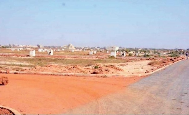 Thiès : des acteurs de l’immobilier appellent l’État à lever totalement la suspension des lotissements à Mbour 4 Thiès : des acteurs de l’immobilier appellent l’État à lever totalement la suspension des lotissements à Mbour 4