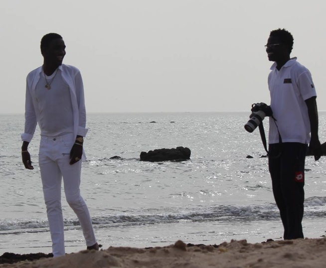 Waly Seck en plein tournage de sa nouvelle vidéo clip avec Papis Niang de Art bi Management. Waly Seck en plein tournage de sa nouvelle vidéo clip avec Papis Niang de Art bi Management.